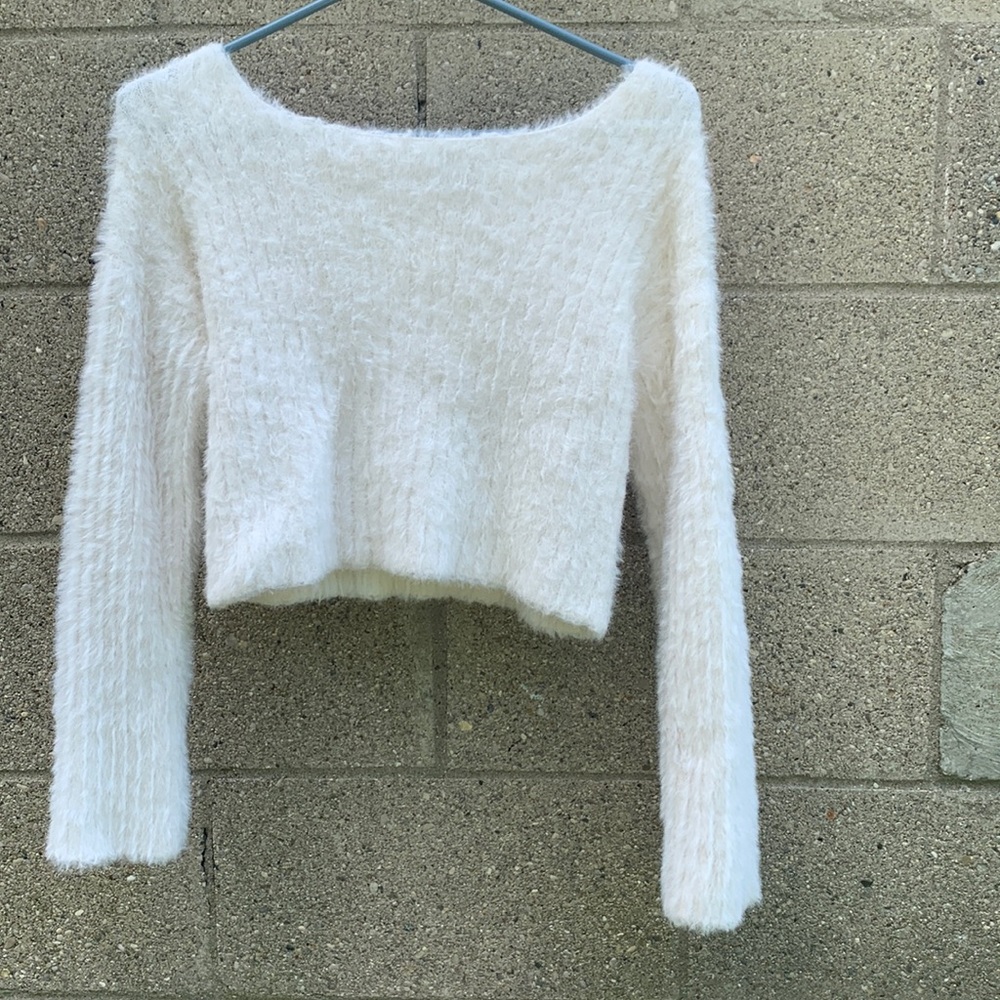 Fuzzy White Cropped Sweater, The Pink Box boutique, size Large